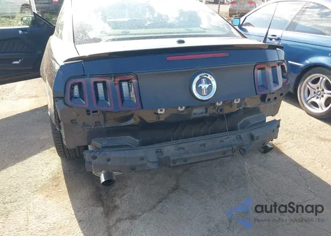 2013 Ford Mustang V6 Premium from USA, damaged, VIN 1ZVBP8AM1D5269795